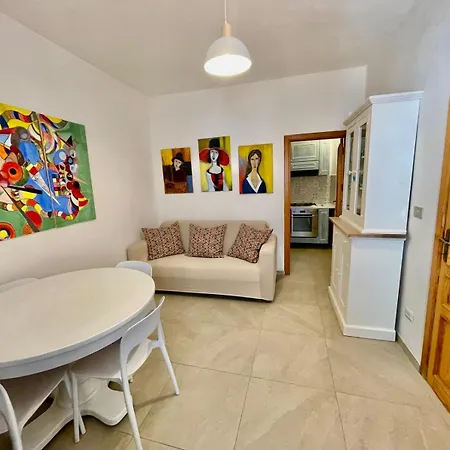 Holiday home Nel Cortile Della Casa Di Carta, Due Singole Unita
