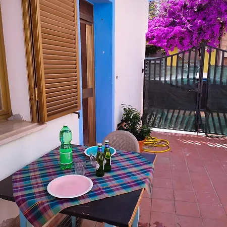 Nel Cortile Della Casa Di Carta, Due Singole Unita Ferienhaus *